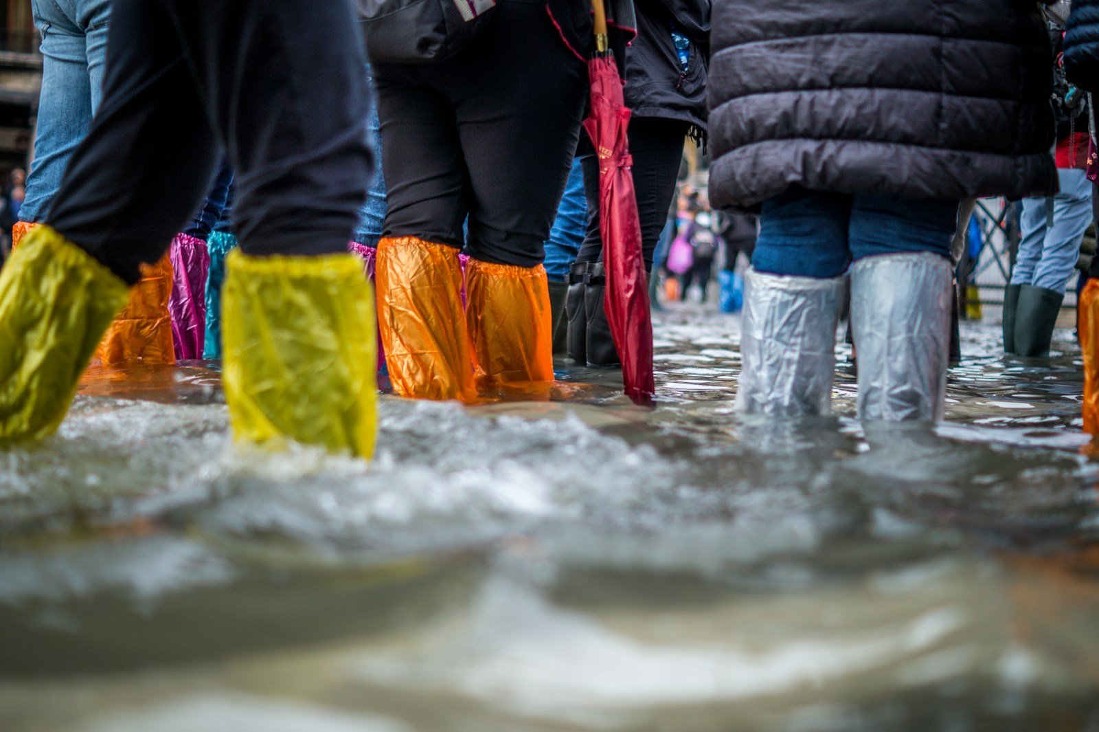 Building Resilient Neighbourhoods: Strategies for Disaster Preparedness and Recovery
