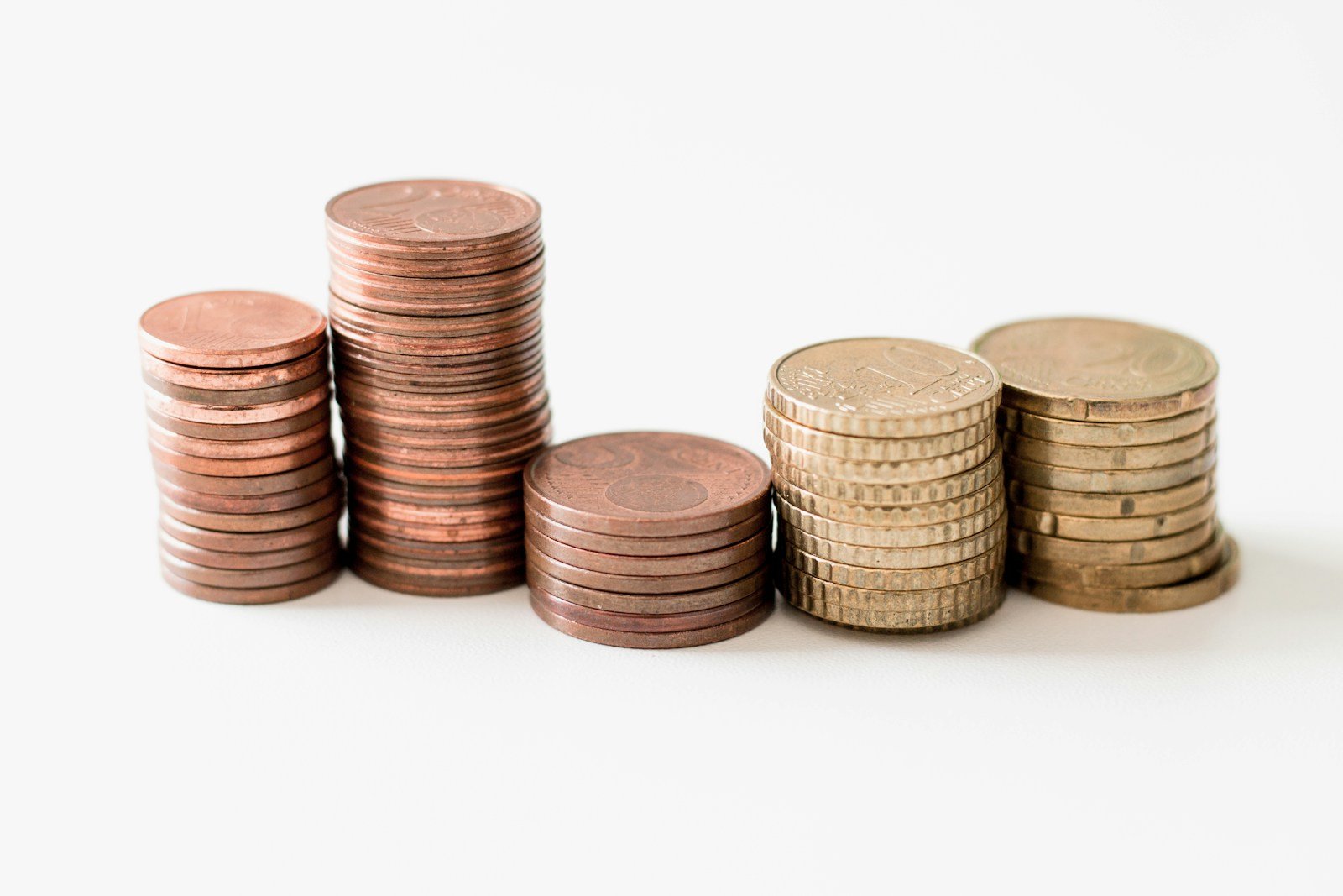 The Psychology of Money: How Behaviour Patterns Influence Financial Decision Making